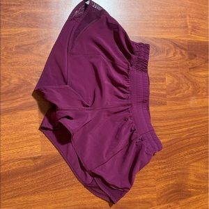 Burgandy 2.5 hotty hot shorts *no liner in shorts*